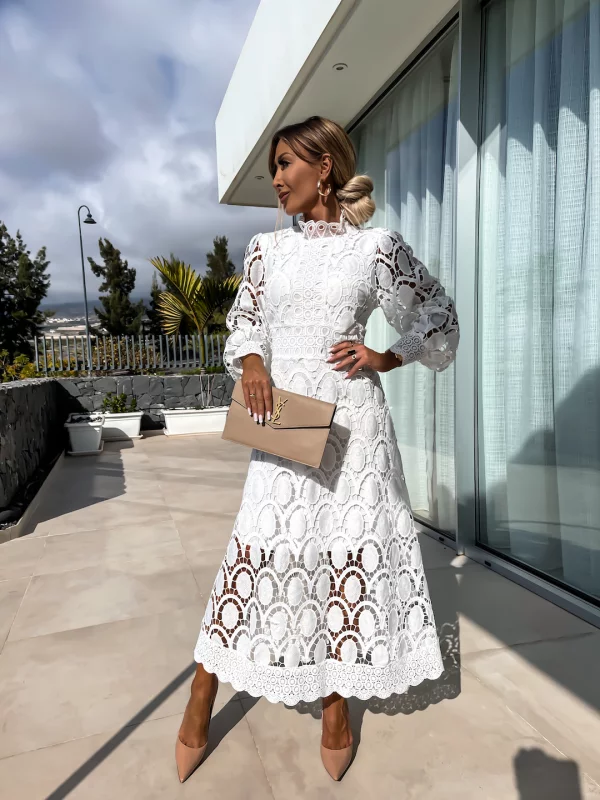 Cecilia – Stilvolles Midikleid mit Spitzendetails