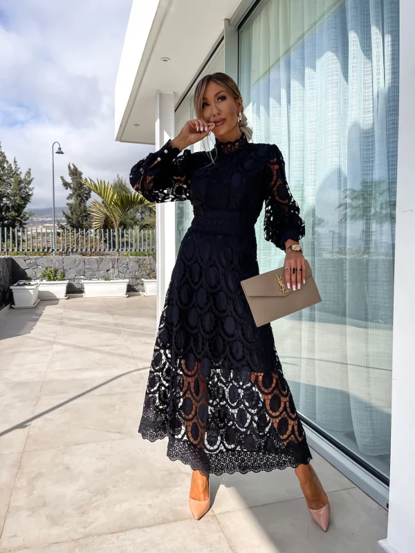 Cecilia – Stilvolles Midikleid mit Spitzendetails
