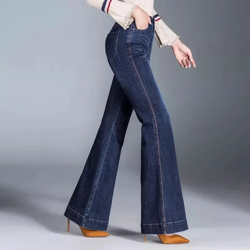 Celeste – Stilvolle Bootcut-Denim